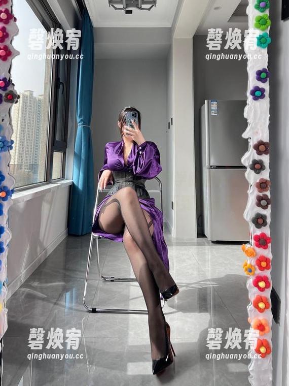 微密圈 - 120斤的小王同学的图片精选，秘书职务果然有意想不到的展开。