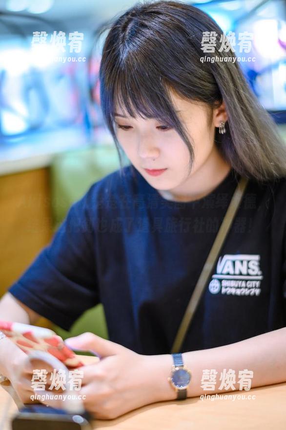 Akisoso秋楚楚在高清美图中演绎贞德，结果这把剑也成了道具旅行社的神器！
