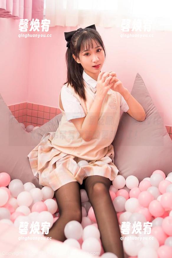 Feilin嗲囡囡 - 喂，别眨眼，陈雅漫VICKY的吊带写真新的更新来了！