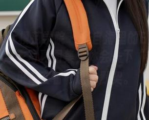 MFStar模范学院 – 来自海里的Ellie艾栗栗：泳衣写真图集，体会一下“我在水里你在看”这种默契。