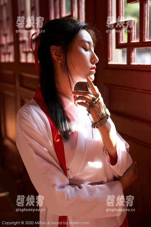 MiiTao蜜桃社 - 定制写真？缇娜美Tinami的学妹让我眼前一亮！