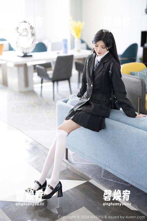 XIAOYU语画界 - 更新：这套杨晨晨Yome的写真刮起了一阵时尚风，套装的搭配真有趣。