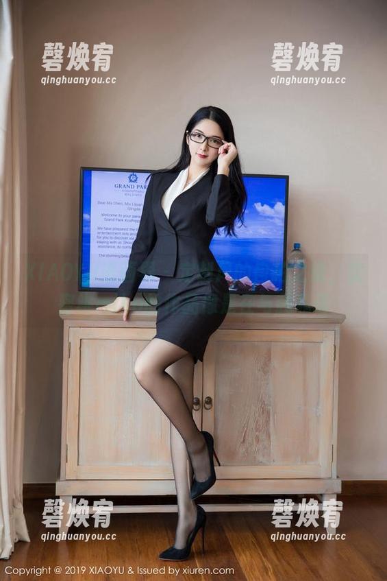 XIAOYU语画界 - 定制风的自拍之道，沈蜜桃miko的作品像是在与我私语