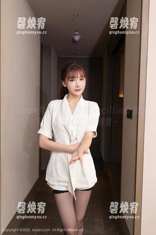 Xiuren秀人网 - 陆萱萱cecillia的黑色写真集，资源酸爽得很～