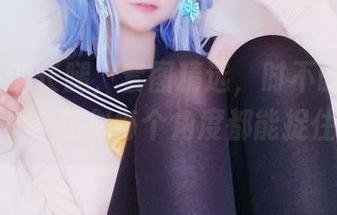 Yuki亭的长腿，套图精选，时不时就想要停下一下，仿似每个角度都能捉住什么。