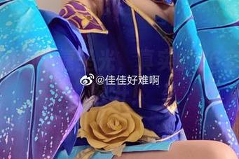 佳佳酱ovo不靠圣光，真实的36套图集大公开！