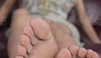 南国足艺 – 图集中有个害羞小美女，在线静儿来捣蛋了！