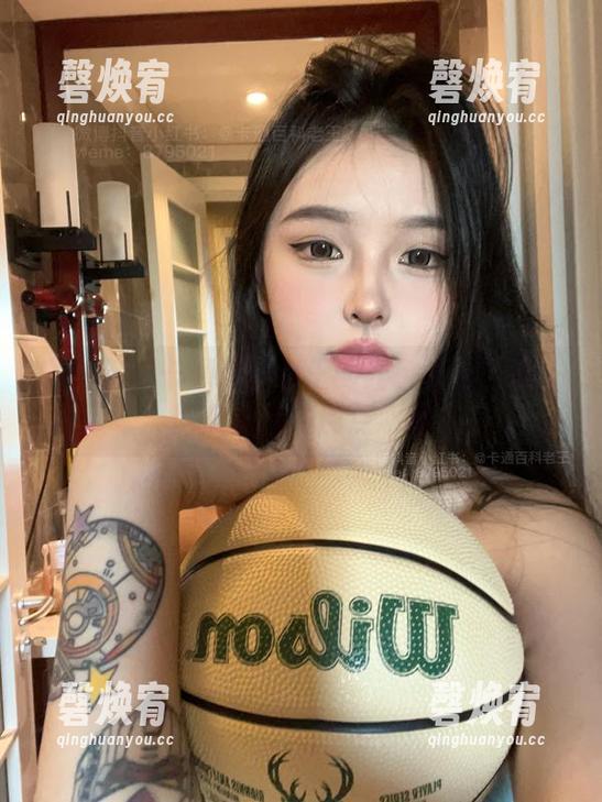 微密圈 - 卡通百科老王的红色蕾丝合集：网盘里藏的那点心事