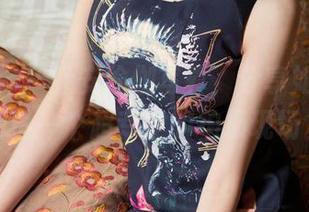 头条女神 – 乔安瑜伽写真，分享如何在家创造一个超专业的拍摄现场。