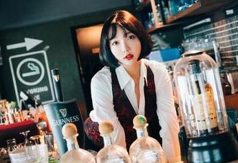 孙乐乐(손예은)的“LOOZY”合集–画师的个性，简直打破了我的界限。