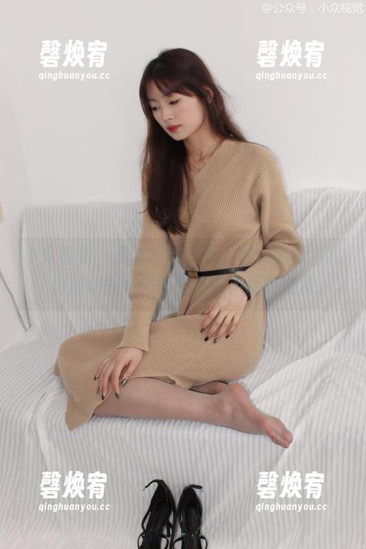 小众视觉 - 天台上的兰兰，传送原图全集，勇敢地展示那份轻松与不羁的态度。