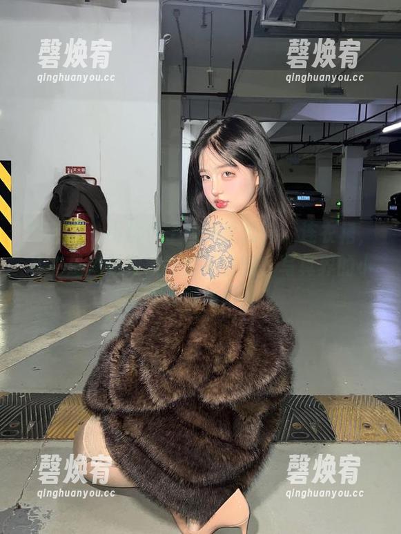 微密圈 - 小优优子图集大公开：连衣裙，其实是她隐藏技能的外衣哦！写真界的小猫咪逃跑记！