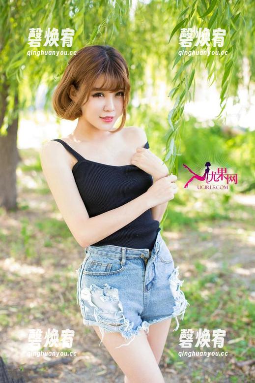 尤果网 - 莉恩原图更新：那个比基尼会不会太紧了？！