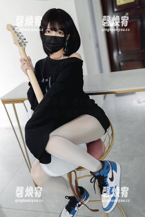 在无圣光的世界里，杏仁曲奇的图集真是自成一派的御姐风