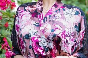 微密圈 – 果儿Victoria私拍图包：连体包臀像极了小时候吃的粽子，鼓鼓的！