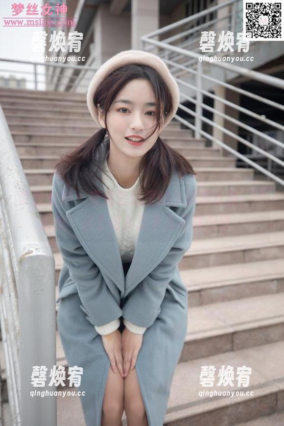 梦丝女神 - 高清壁纸里的小酱黑皮肤，“折磨”这个词儿是多么不够形容。