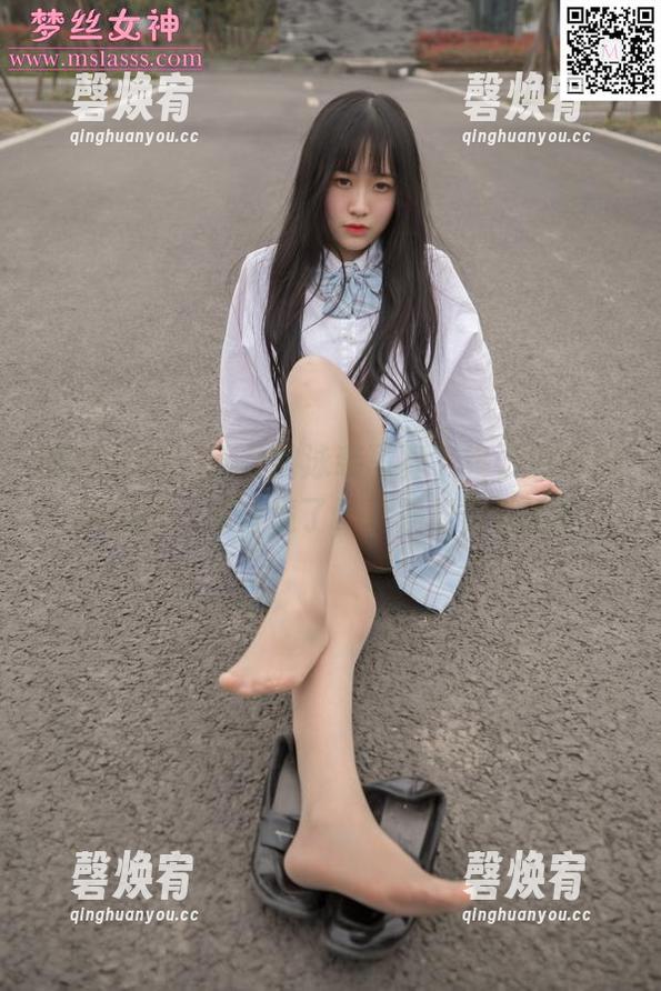 梦丝女神 - 苏柔的泳装写真，终于没有那种无圣光的窘境了，真是松口气啊！
