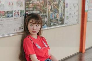 波萝社 – 她的私房写真让你直呼：“难以抗拒的柳侑绮！”