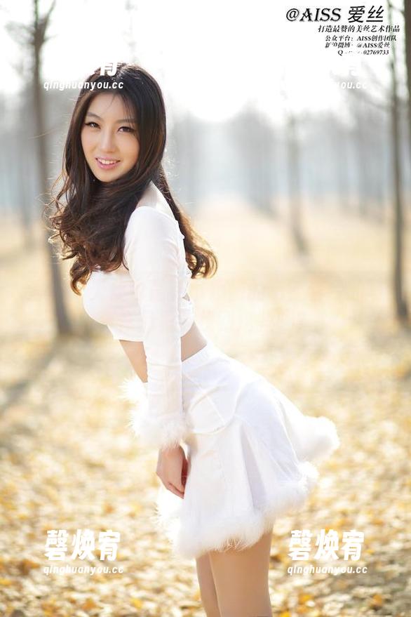 爱丝 - 天使也是有小烦恼的吧？若兮的写真作品里能找到这些吗？