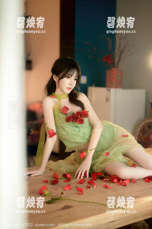 秀人网 - 又一轮精彩！Mina米娜最新作品——好像真在看自己的妹妹一边闹？