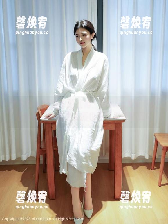 秀人网 - 图集中的红裙：Olivia童安琪让我们看到，原来衣服也可以平步青云！