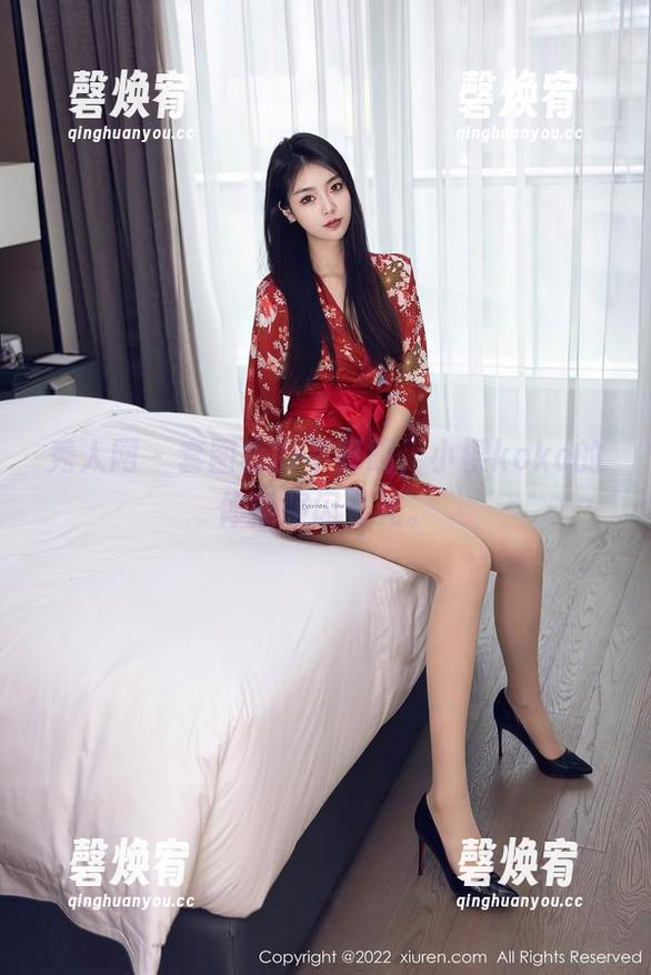 秀人网 - 套图来的不算晚，小樱koko的体操服闪着光。