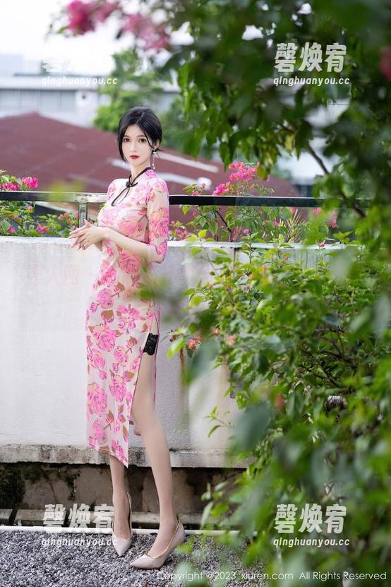 秀人网 - 感叹汁汁真懂白色的美，更新的写真值得细品。