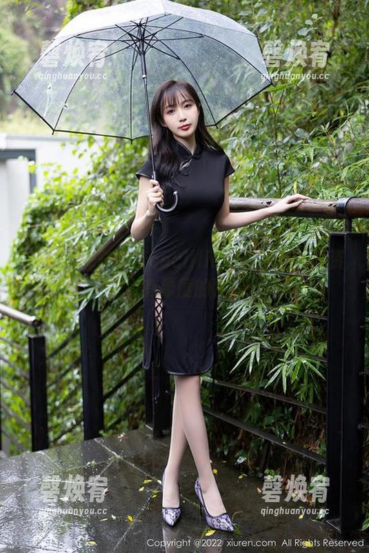 秀人网 - 陆萱萱cecillia的镂空之旅：资源也有厚度的事情！