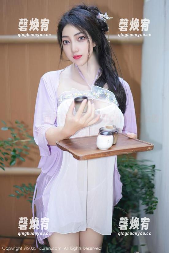 秀人网 - 山不转水转，黄可Christine的定制职业装让我在职场上找到方向。