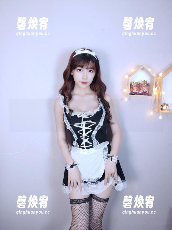 微密圈 - 羊小雪juvia最新写真集：眼镜控的精选之作