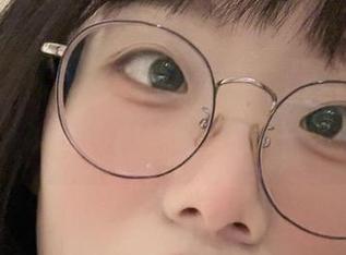 微密圈 – 私拍时刻，胜利的小生活献上的花嫁特辑