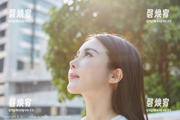 蜜桃社 - 冰露的礼服在图库里是种怎样的绝美视觉旅行？
