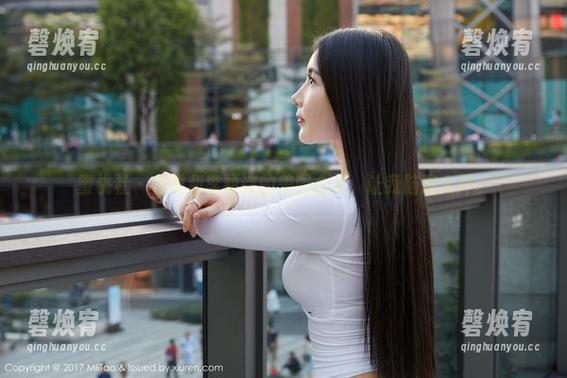 蜜桃社 - 白裙和李颖诗的美图合集，让我脑洞大开。