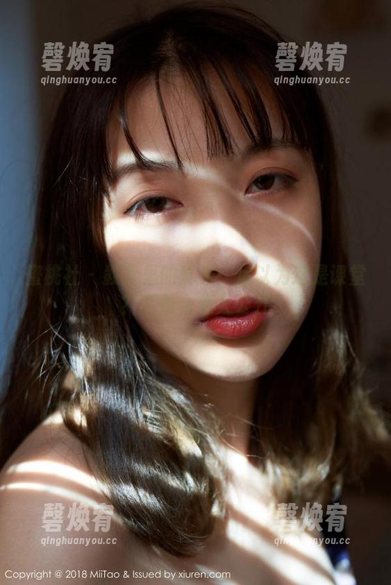 蜜桃社 - 教室里的真希：你以为这是课堂？免费合集大公开