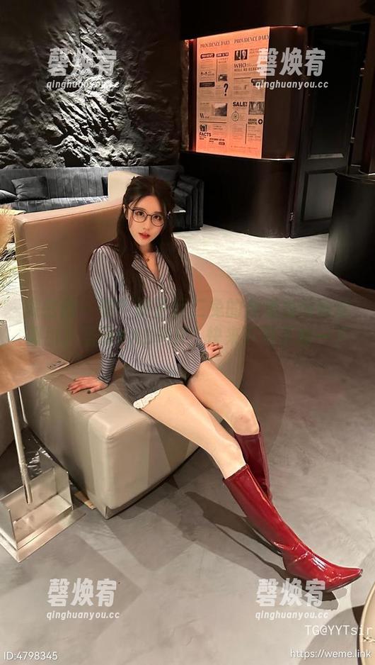 微密圈 - 嗯？轩子巨二兔的合集为何如此吸引？圣诞+ASMR，快来下载了解一下。