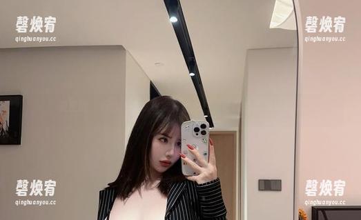 微密圈 - 阿色：在家也能资源丰富，还能性感地流连。