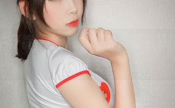 一条牛仔裤，两个雯粥粥i，私拍原图中的趣味大会！