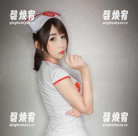 一条牛仔裤，两个雯粥粥i，私拍原图中的趣味大会！