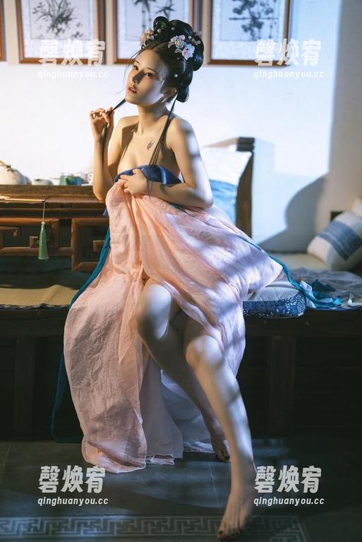 鹿八岁baby在线佳作，黑暗护士变身趣味担当，图片捧腹！
